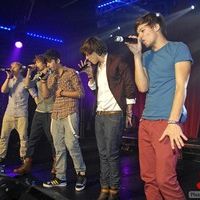 One Direction perform live at G-A-Y nightclub photos | Picture 80776